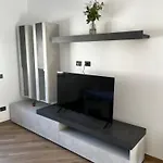 3 Apartment *